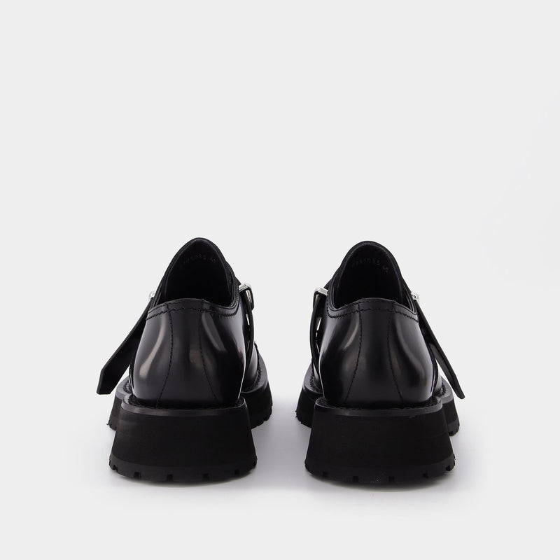 黑色牛皮铆钉乐福鞋