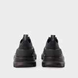 Tread Slick Sneakers - Alexander Mcqueen - Black/Silver - Canva