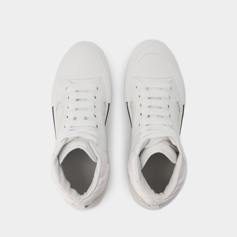 Sneakers Oversize 白色皮质黑色鞋跟运动鞋