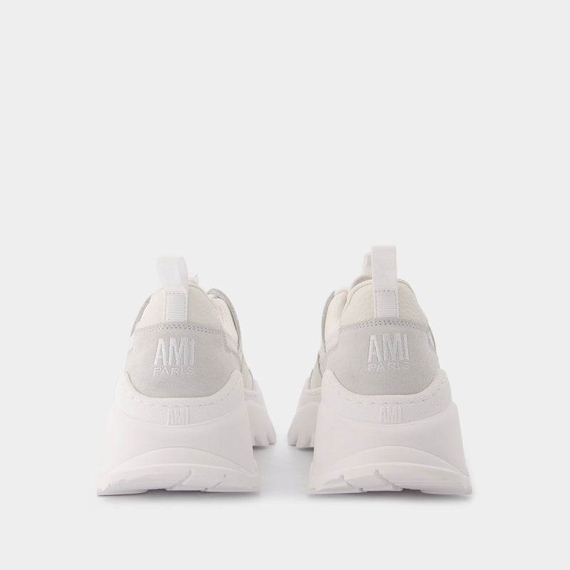 AMI Paris New Lucky 9 Sneakers 白色皮质厚底运动鞋 情侣款