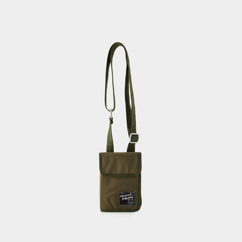 Maison Kitsune Neck Pouch 皮质颈包