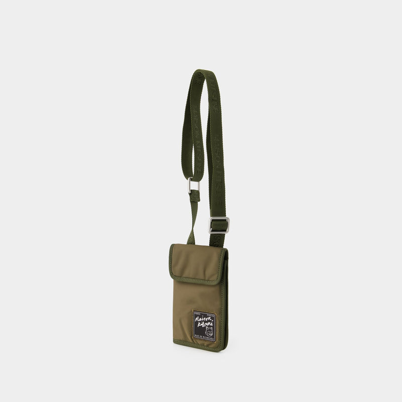 Maison Kitsune Neck Pouch 皮质颈包