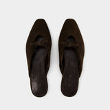 Finn Bear Suede Leather - By Far - leather - brown