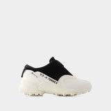 Y-3 Terrex Swift R3 Gtx Lo 黑白拼色光面牛皮运动鞋