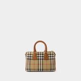 Burberry 米色皮质保龄球包