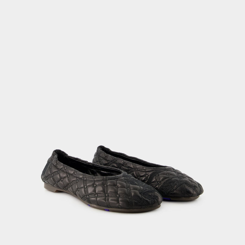 Sadler黑色小牛皮绗缝芭蕾舞鞋