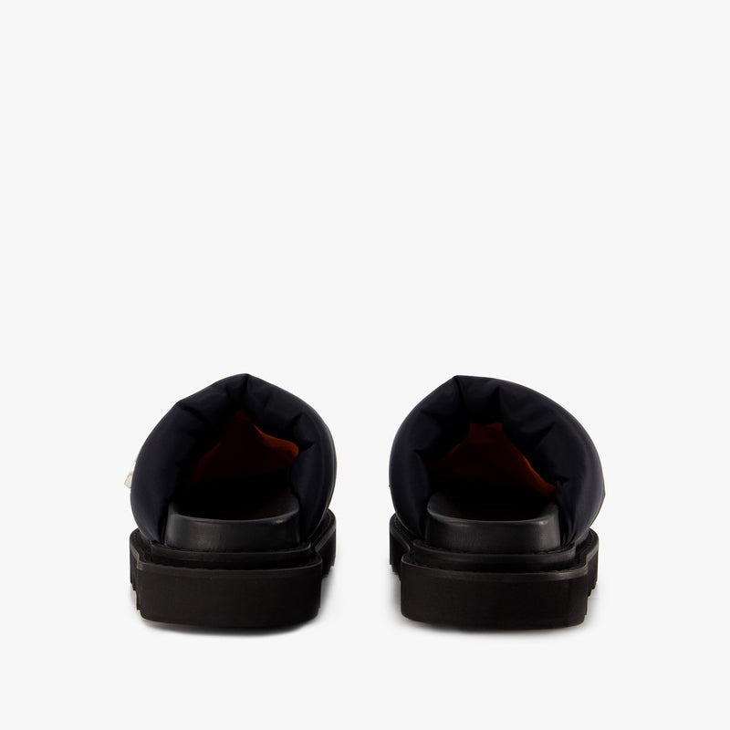 Toga Pulla Aj1280 Sandals 黑色哑光皮质平底凉鞋