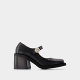 Ganni Mary Jane Pumps 皮质中跟玛丽珍宽头鞋