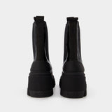 Ganni Cleated Heeled 光面牛皮中筒切尔西靴