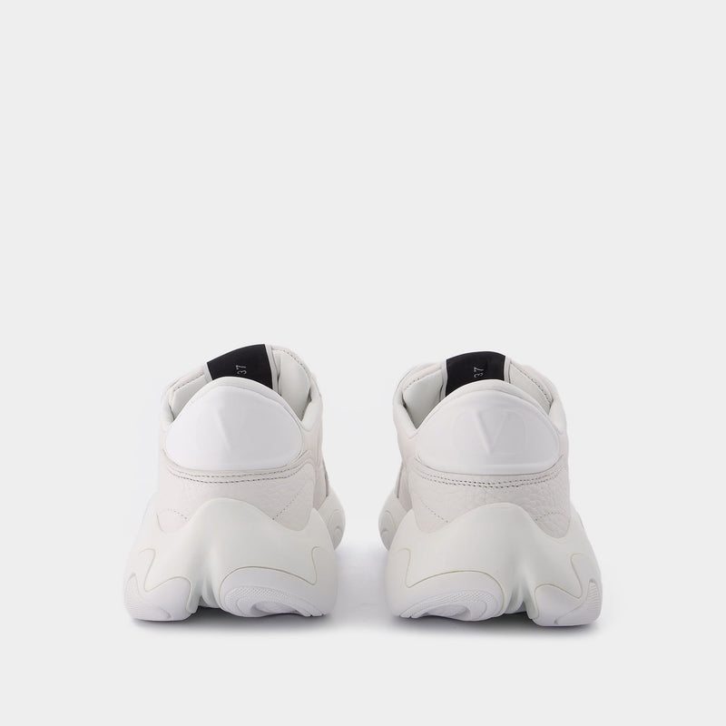 Bubbleback Sneaker in White Leather