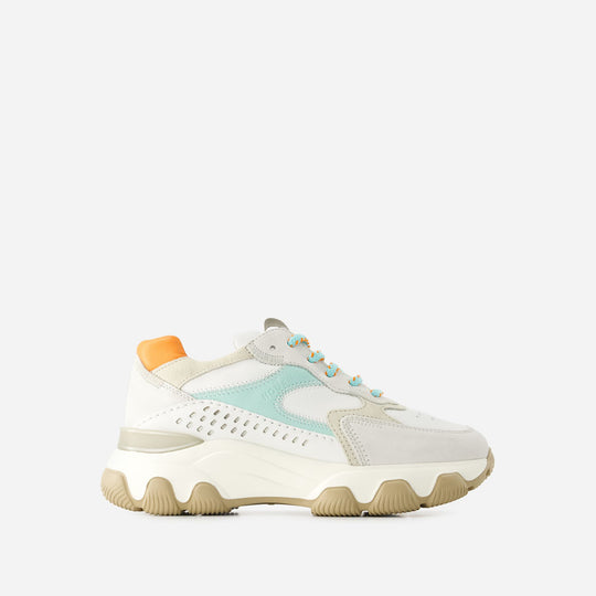 Hyperactive 灰色/棕色光面植鞣皮运动鞋