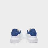 Sneakers Oversize 白色皮质 深蓝色鞋跟运动鞋
