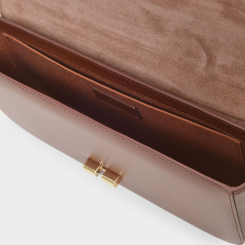 A.P.C. Sac Grace Baguette 压纹牛皮法棍包斜挎包