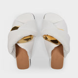 J.W. Anderson Flat Twist Sandal 皮质平底凉鞋
