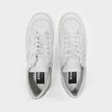 Stardan Baskets in White Leather